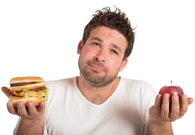 Istraživanje: Treæina vegetarijanaca jede meso kada su pijani